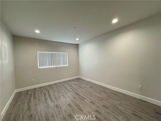 5432 Hermitage Ave 202, Valley Village, CA 91607