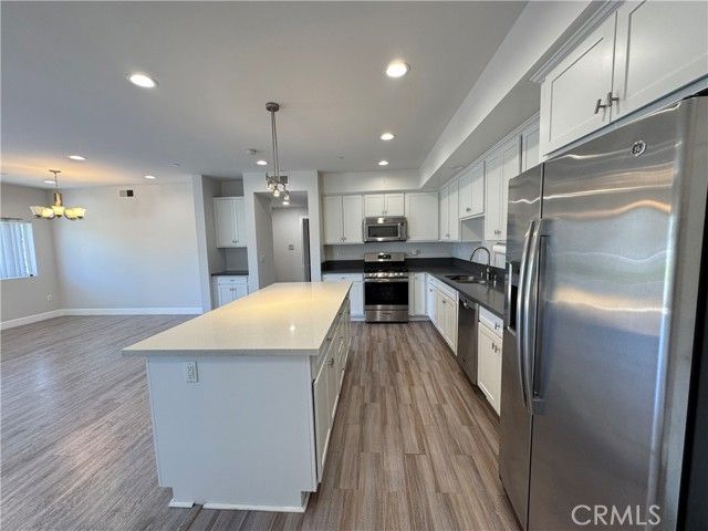 5432 Hermitage Ave 202, Valley Village, CA 91607