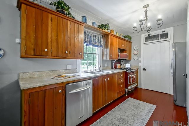 6847 False River Rd, Oscar, LA 70762