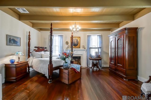 6847 False River Rd, Oscar, LA 70762