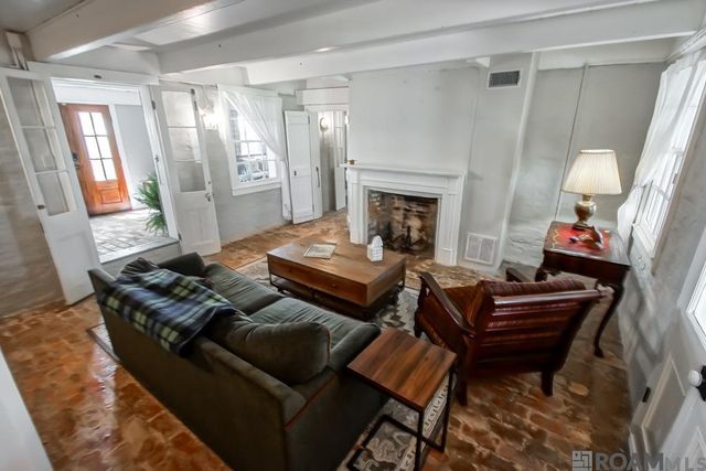 6847 False River Rd, Oscar, LA 70762