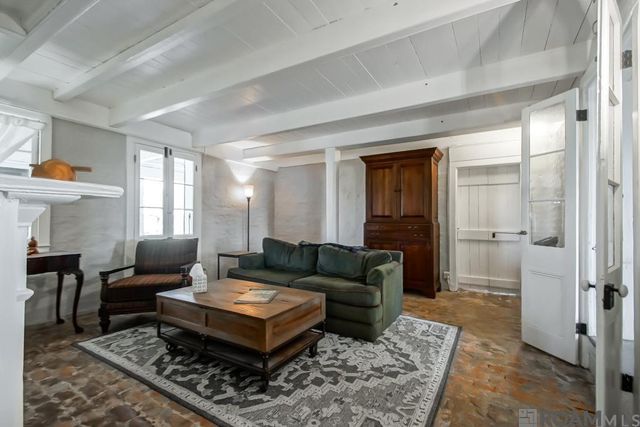 6847 False River Rd, Oscar, LA 70762