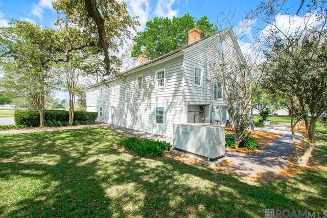 6847 False River Rd, Oscar, LA 70762