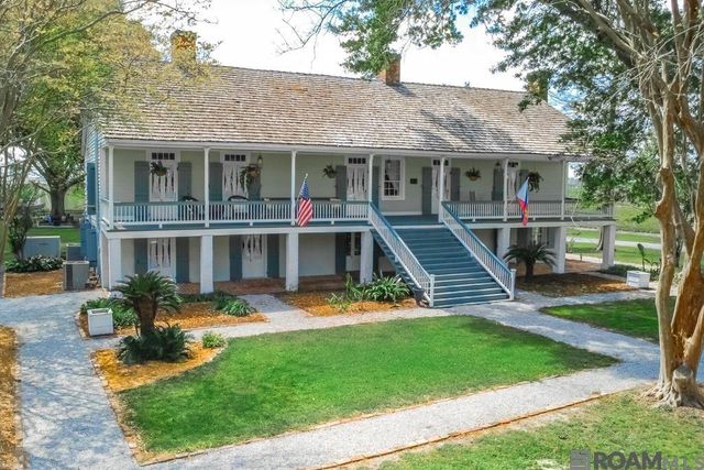 6847 False River Rd, Oscar, LA 70762