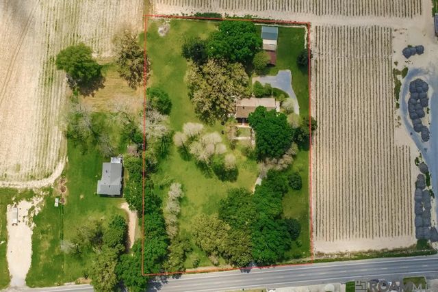 6847 False River Rd, Oscar, LA 70762