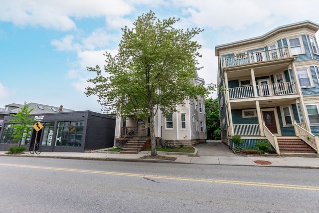 279 Concord Ave 2, Cambridge, MA 02138