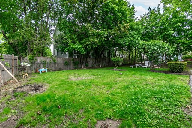 279 Concord Ave 2, Cambridge, MA 02138