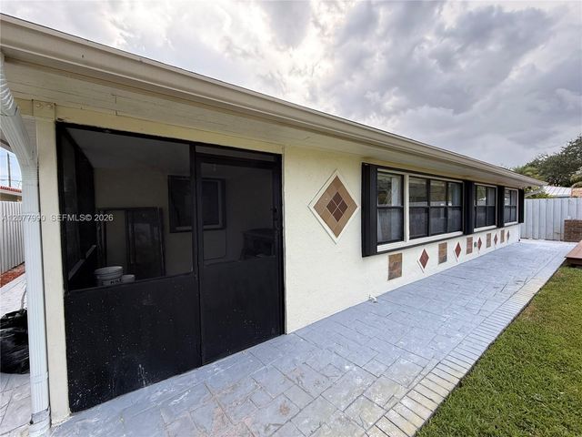 1721 NE 48th Court, Fort Lauderdale, FL 33334