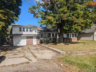 2357 Southampton Avenue, Grand Blanc, MI 48507