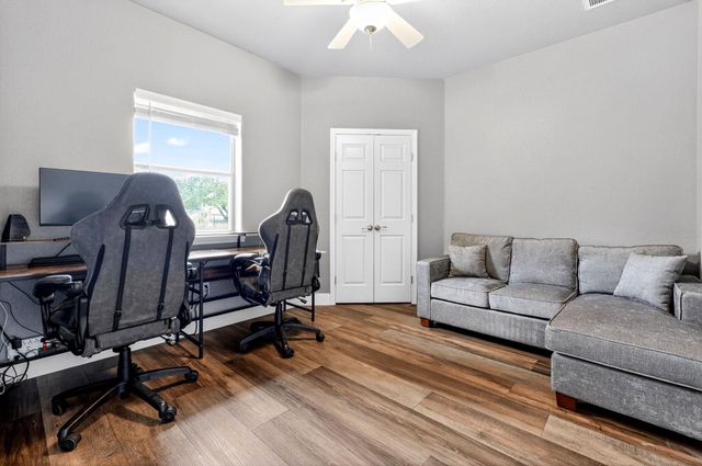 123 GROSBEAK DR, Spring Branch, TX 78070