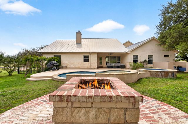 123 GROSBEAK DR, Spring Branch, TX 78070