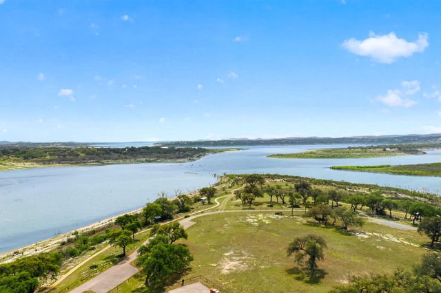 123 GROSBEAK DR, Spring Branch, TX 78070
