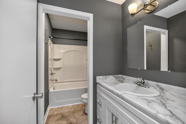 323 Forest Park Rd Apt 5-8, Madison, TN 37115
