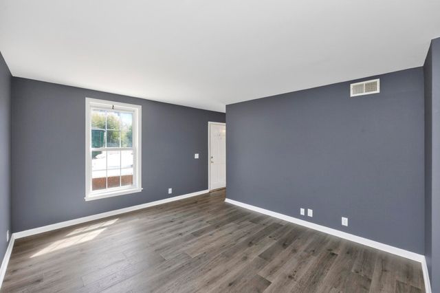 323 Forest Park Rd Apt 5-8, Madison, TN 37115