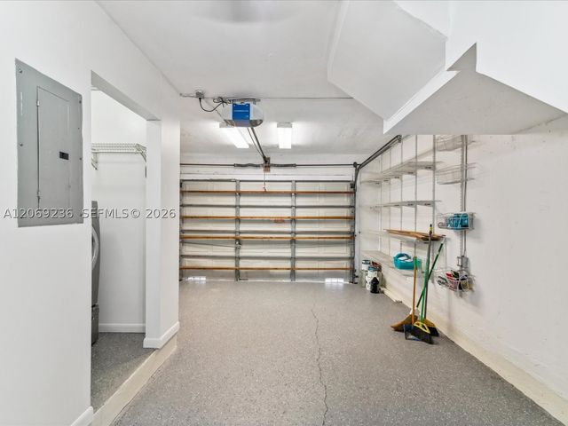 390 NW 86th Pl 201, Miami, FL 33126