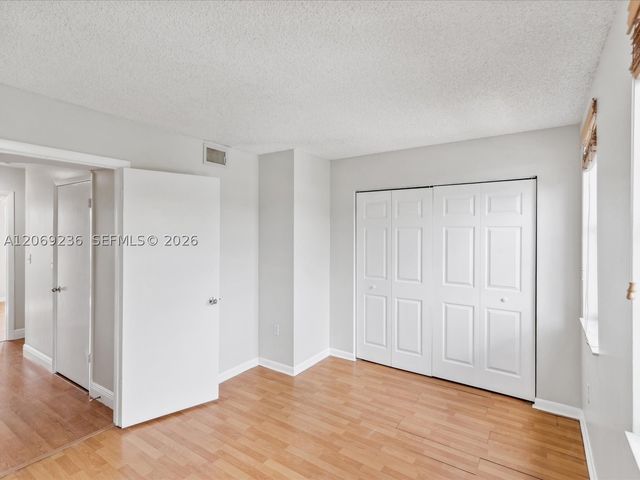 390 NW 86th Pl 201, Miami, FL 33126