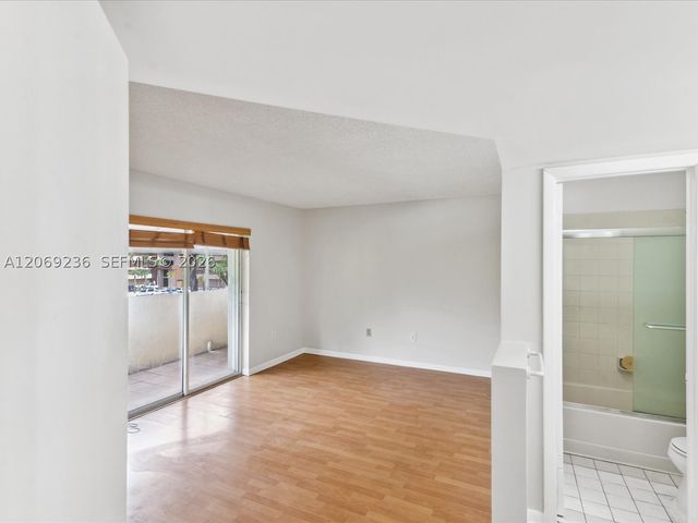 390 NW 86th Pl 201, Miami, FL 33126