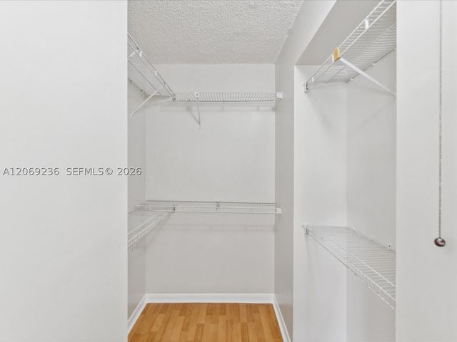390 NW 86th Pl 201, Miami, FL 33126