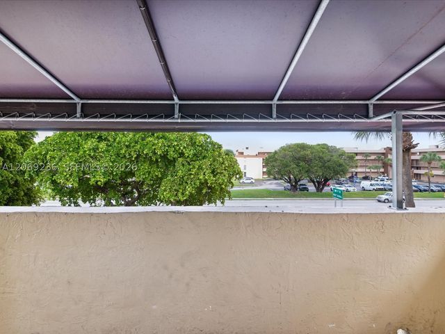 390 NW 86th Pl 201, Miami, FL 33126