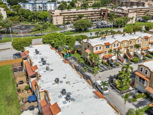 390 NW 86th Pl 201, Miami, FL 33126
