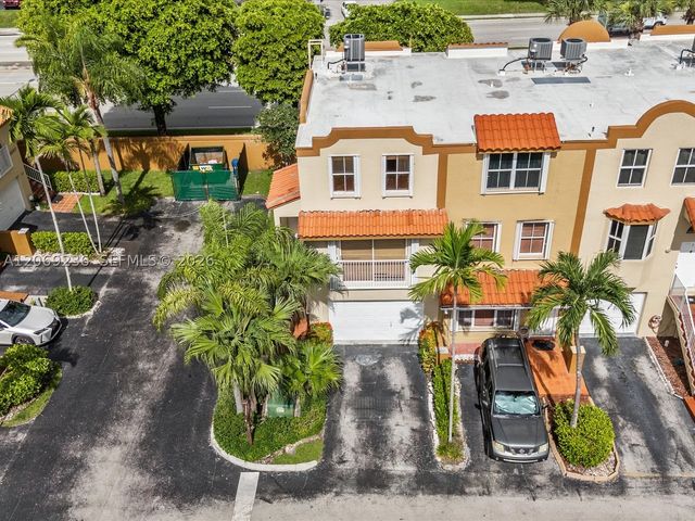 390 NW 86th Pl 201, Miami, FL 33126
