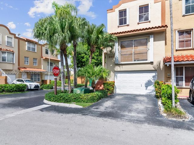 390 NW 86th Pl 201, Miami, FL 33126