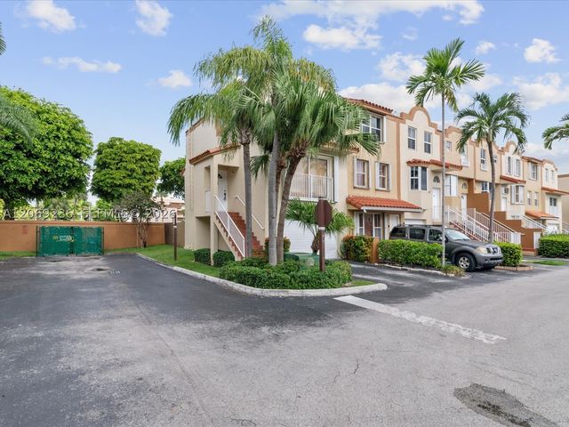 390 NW 86th Pl 201, Miami, FL 33126