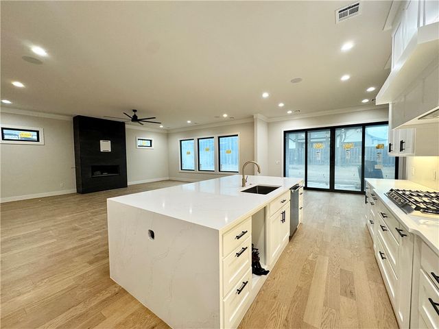 6707 SW Heartbeat Street, Bentonville, AR 72713