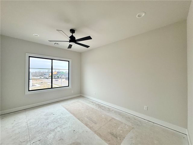 6707 SW Heartbeat Street, Bentonville, AR 72713