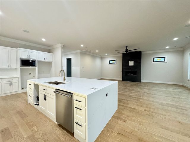 6707 SW Heartbeat Street, Bentonville, AR 72713