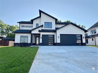 6707 SW Heartbeat Street, Bentonville, AR 72713