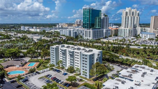 9001 SW 77th Ave C810, Miami, FL 33156