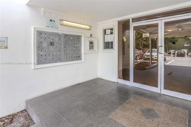 9001 SW 77th Ave C810, Miami, FL 33156
