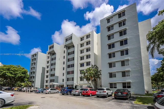 9001 SW 77th Ave C810, Miami, FL 33156