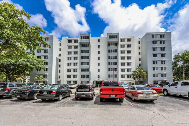 9001 SW 77th Ave C810, Miami, FL 33156