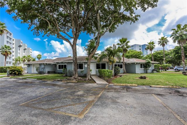 9001 SW 77th Ave C810, Miami, FL 33156