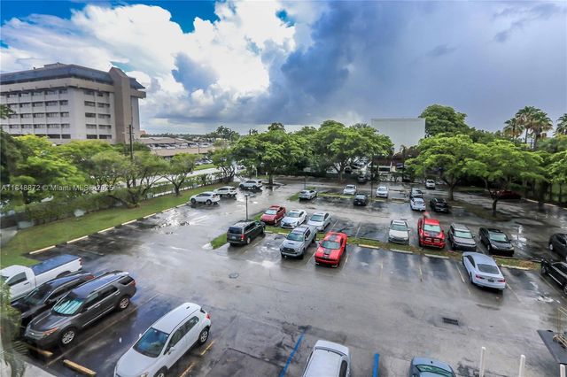 9001 SW 77th Ave C810, Miami, FL 33156