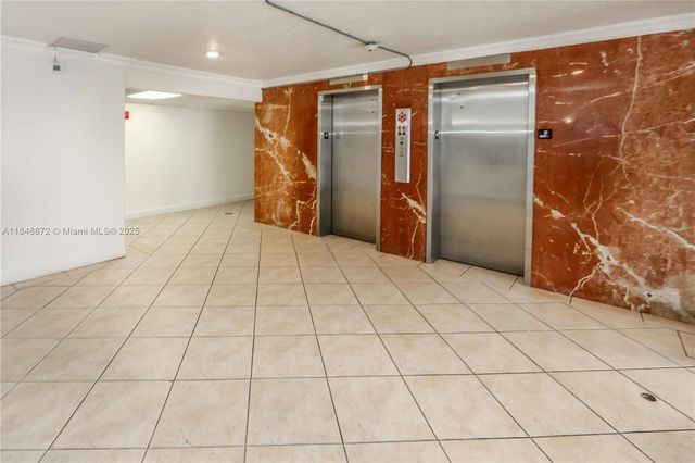 9001 SW 77th Ave C810, Miami, FL 33156
