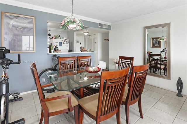 9001 SW 77th Ave C810, Miami, FL 33156