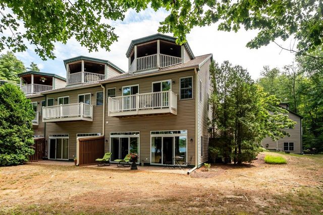 51 Clearwater Drive, Dover, NH 03820
