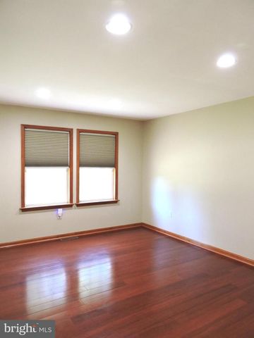 2 S SHORE DR, Lincoln, DE 19960