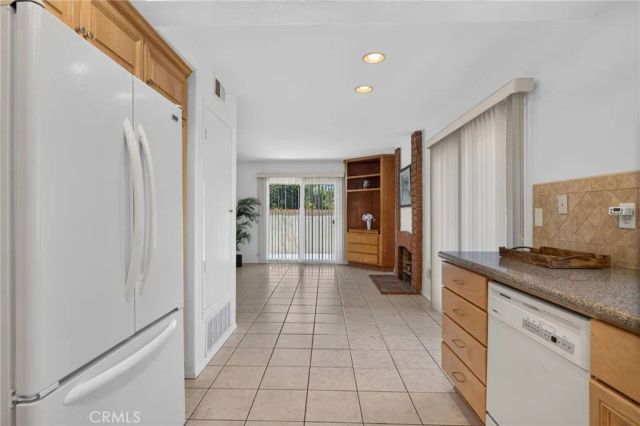 5 Tiger, Irvine, CA 92604