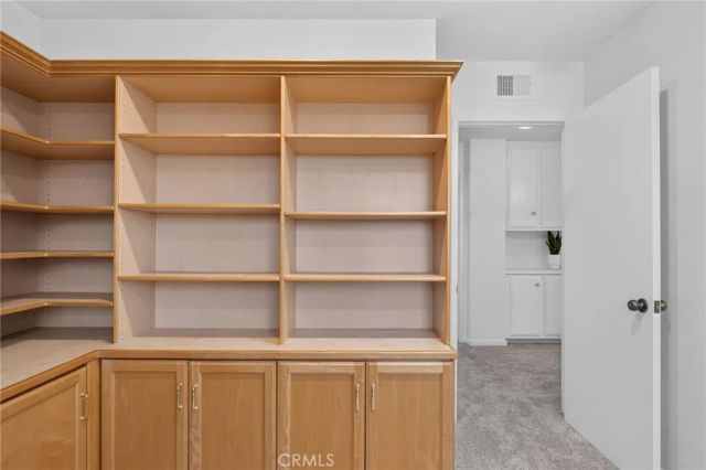 5 Tiger, Irvine, CA 92604