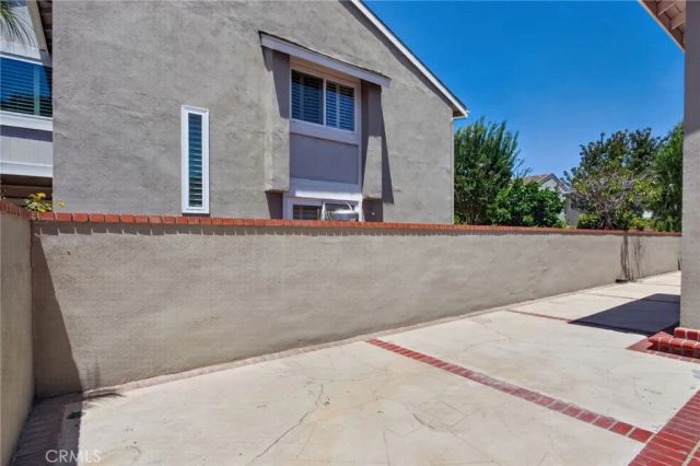 5 Tiger, Irvine, CA 92604