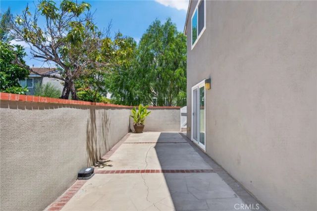 5 Tiger, Irvine, CA 92604
