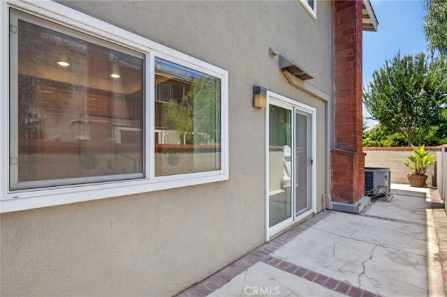5 Tiger, Irvine, CA 92604