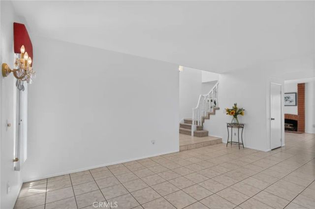 5 Tiger, Irvine, CA 92604