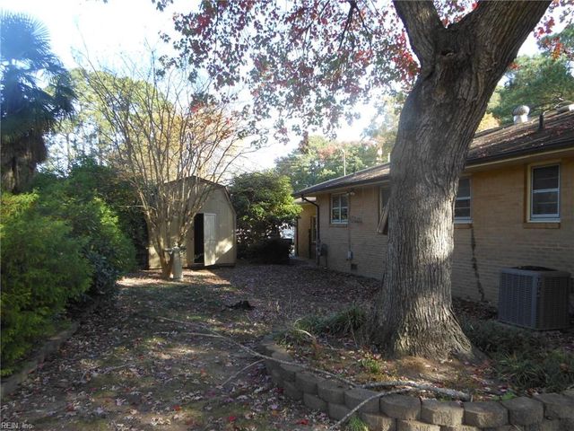 115 Glade RD, Newport News, VA 23606