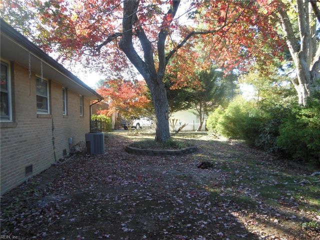 115 Glade RD, Newport News, VA 23606