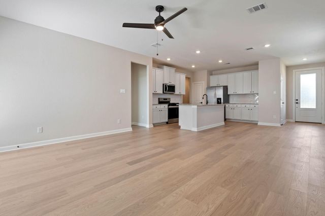 1035 Rosewood Trail, Beasley, TX 77417